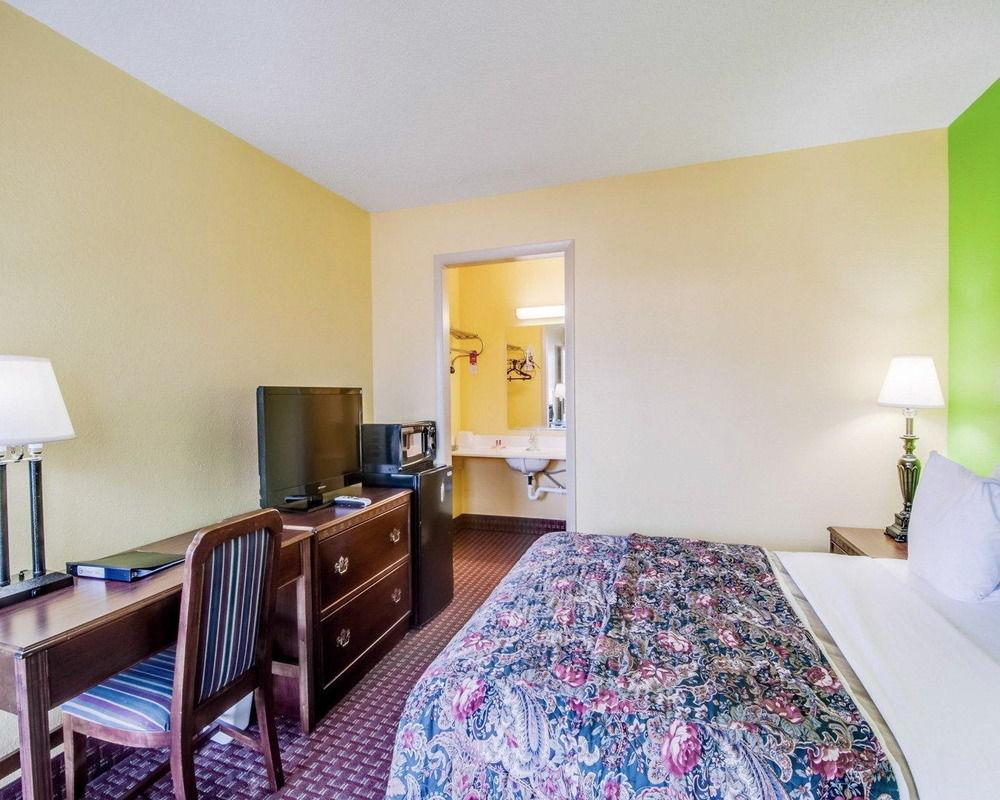 Econo Lodge Marion I-81 Extérieur photo