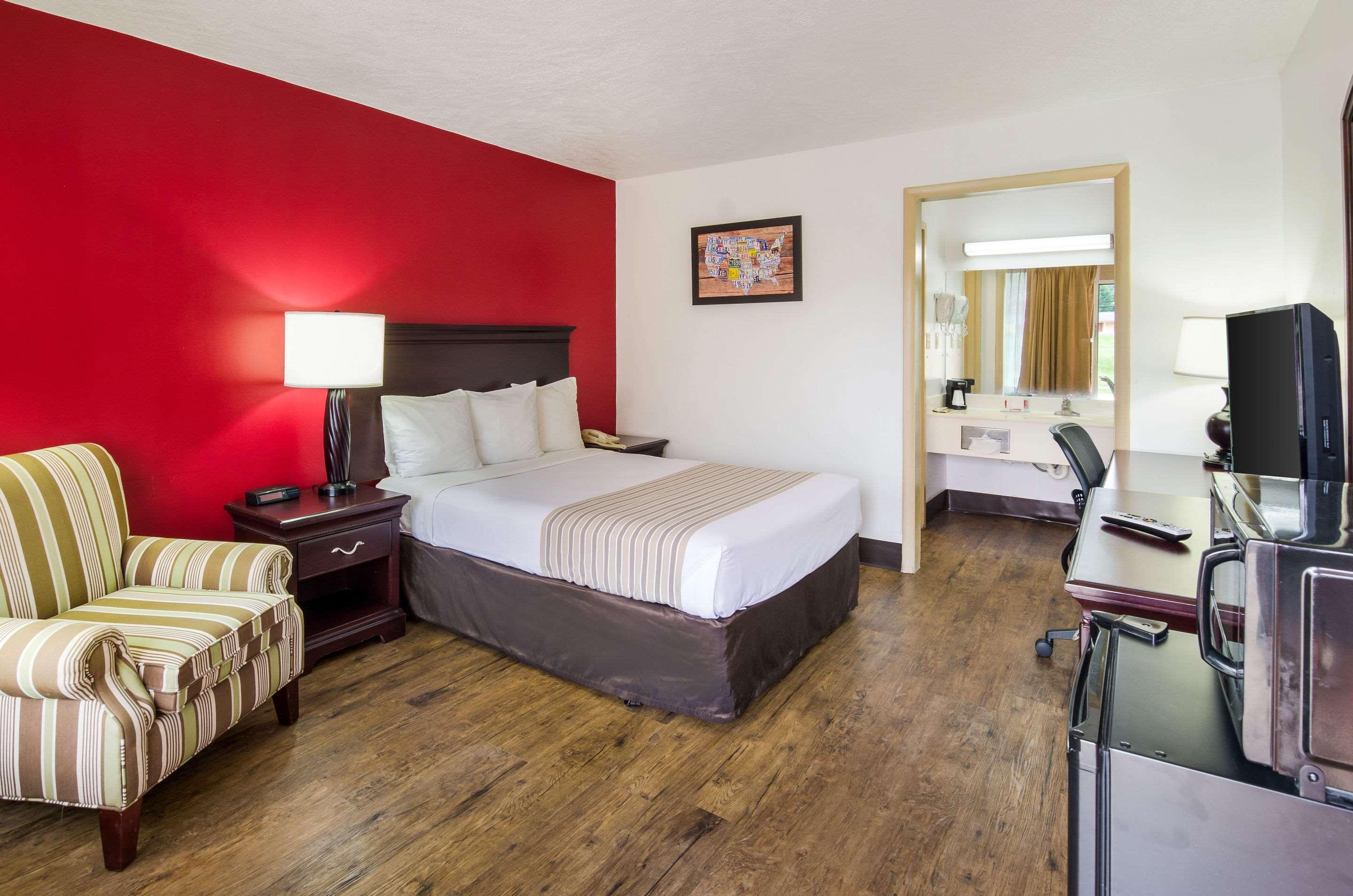 Econo Lodge Marion I-81 Extérieur photo